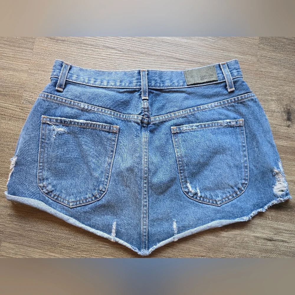 CARMAR Denim Distressed Zip Front Skirt Size 30 Waist NWOT